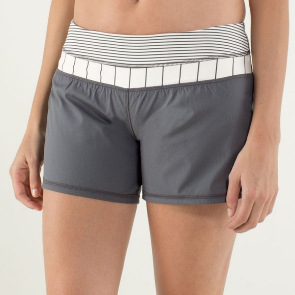 Lululemon Groovy Run Short - Picture 8 of 9